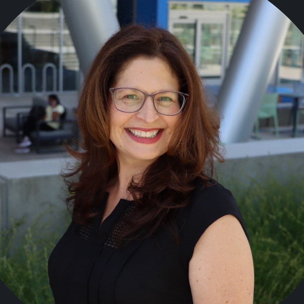 Dr. Lisa Davenport
